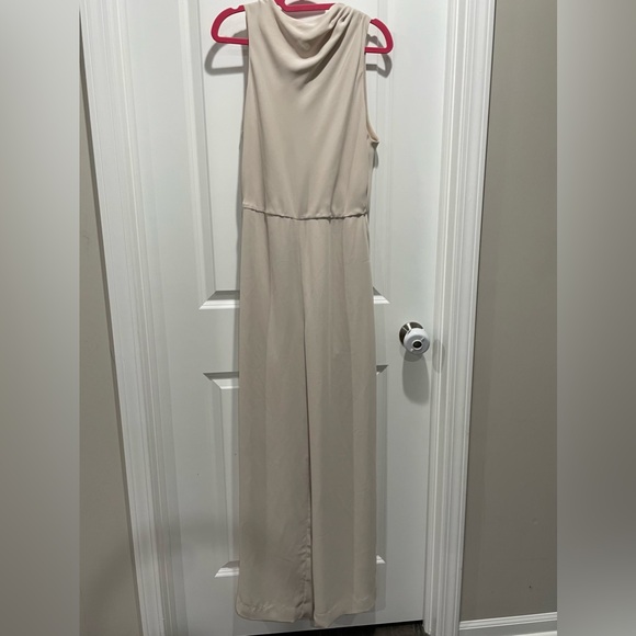 Aritzia Babaton Wide leg jumpsuit size M - Picture 3 of 6